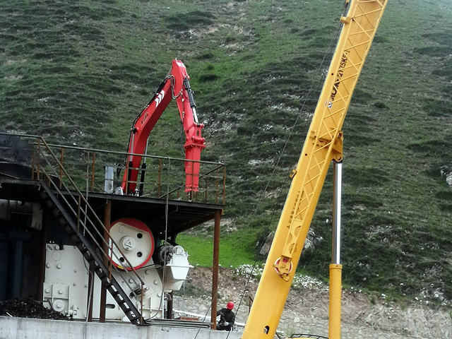 pedestal boom system