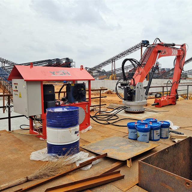 YZH WH Series Stationary Rockbreaker System Mounted at Jaw Crusher Inlet