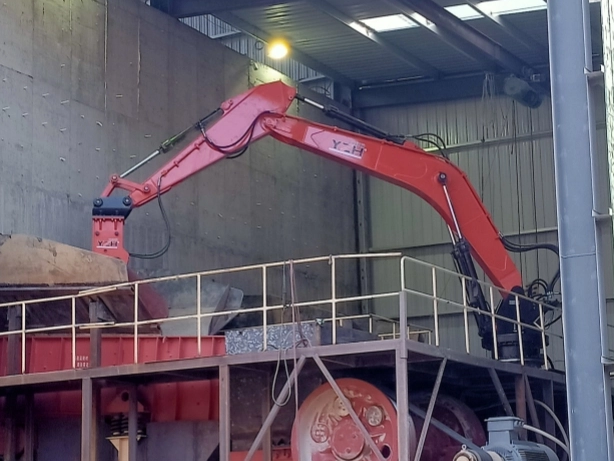 pedestal breaker_614_461.jpg