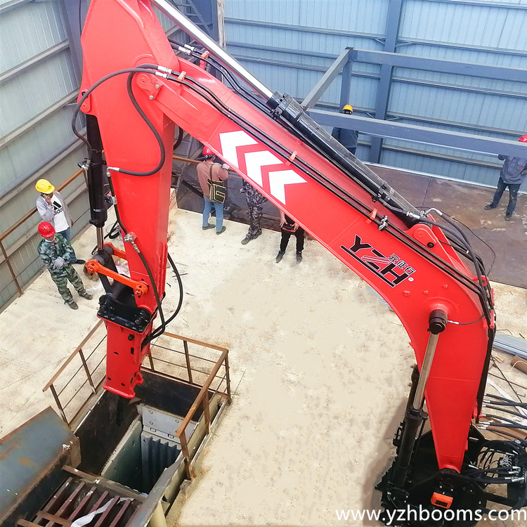 YZH Hydraulic Rock Breaker Boom System Solves The Problem of Hopper Clogging Of Two Sets Jaw Crushers-3