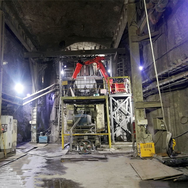  China YZH Stationary Rock Breaker Boom System Mounted at Underground Working Condition