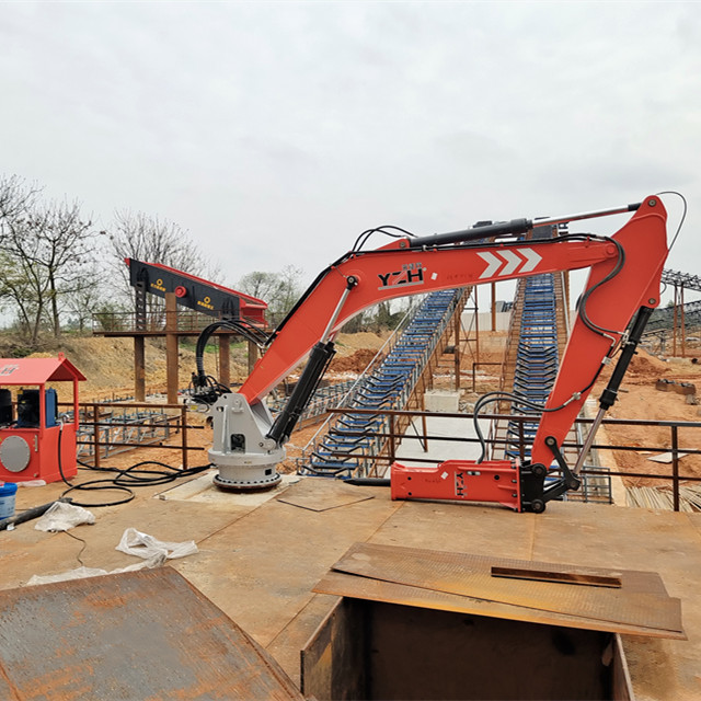 YZH WH Series Stationary Rockbreaker System Mounted at Jaw Crusher Inlet