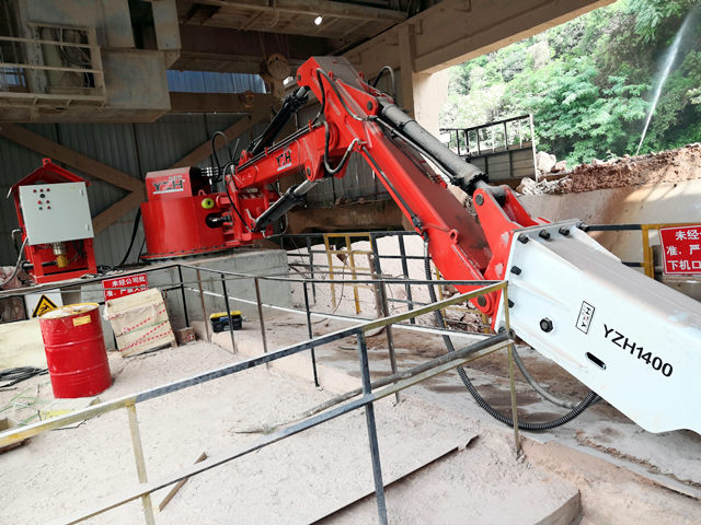 pedestal boom system