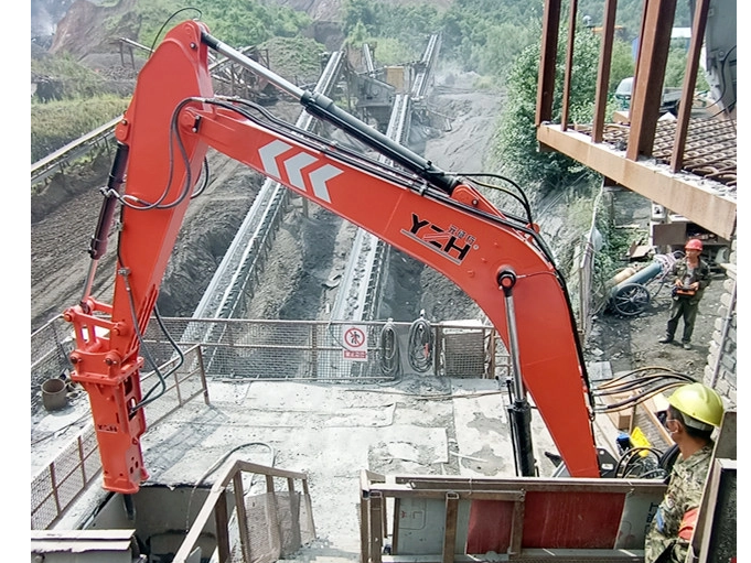 Safety Precautions When Using Rockbreakers: A Comprehensive Guide to Secure & Efficient Operation