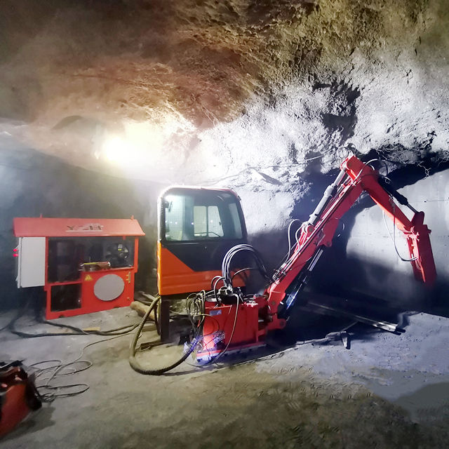 YZH B Series Stationary Rockbreaker System in Underground Environment