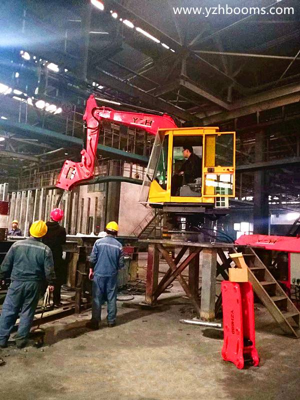 Pedestal Boom System Rock Breaker Has Been Put Into Use In The Aluminum Plant-2