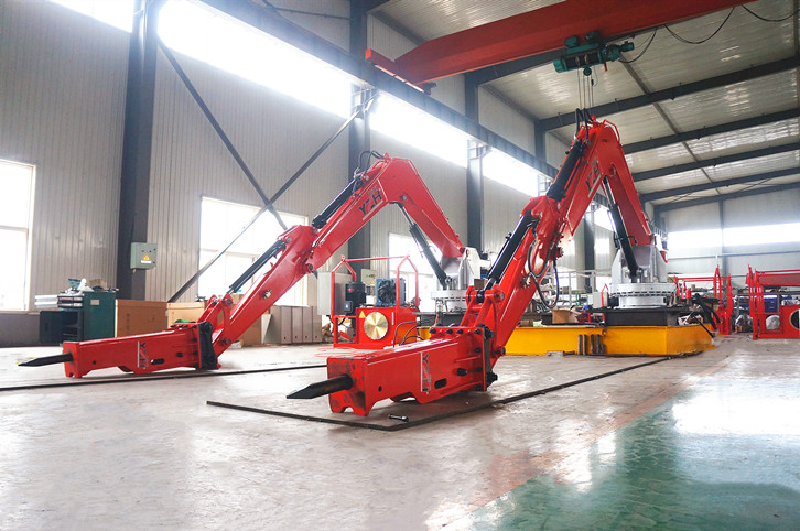 Nanchang Mineral Systems Came To YZH Factory For Acceptance Of Electro Hydraulic Pedestal Rock Breaker Boom System-1