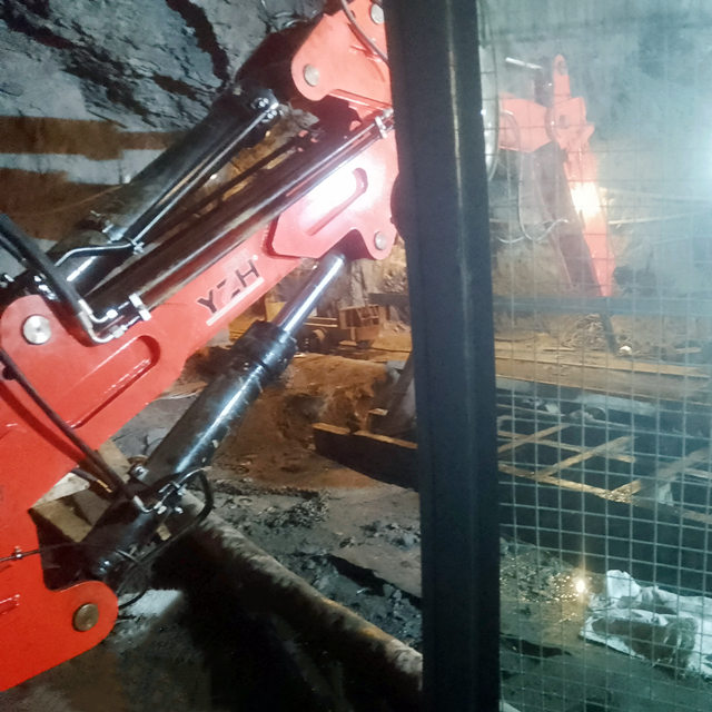 YZH B Series Stationary Rockbreaker System in Underground Environment