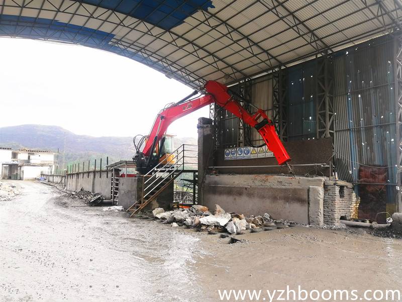 YZH brand pedestal rock breaker booms system effectively solves the blocking problem of grizzly-2