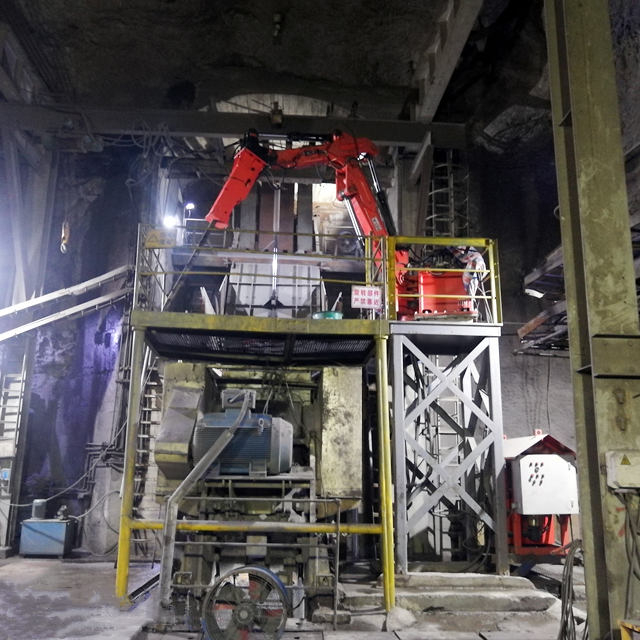  China YZH Stationary Rock Breaker Boom System Mounted at Underground Working Condition
