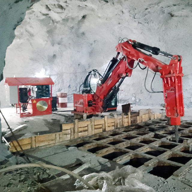 YZH B Series Stationary Rockbreaker System in Underground Environment