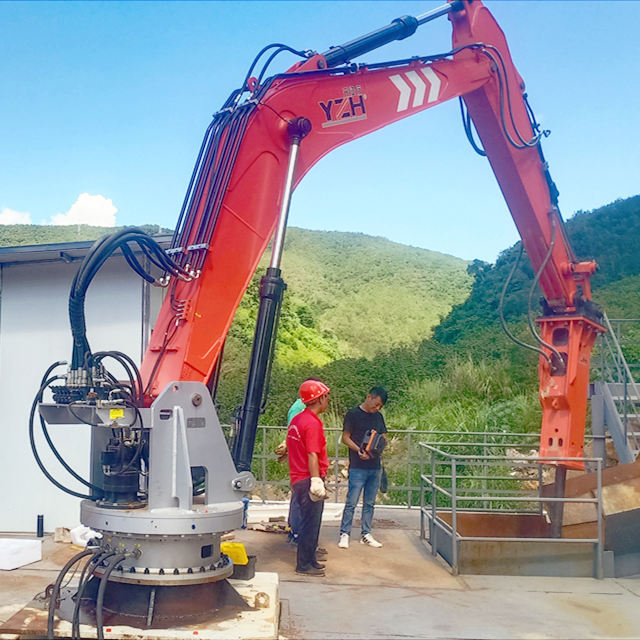 YZH Fixed Pedestal Boom System – Your First Line of Defense Against Crusher Downtime