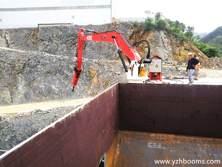 The Tenth Fixed Pedestal Breaker Booms System Was Successfully Delivered To Guangxi Customer