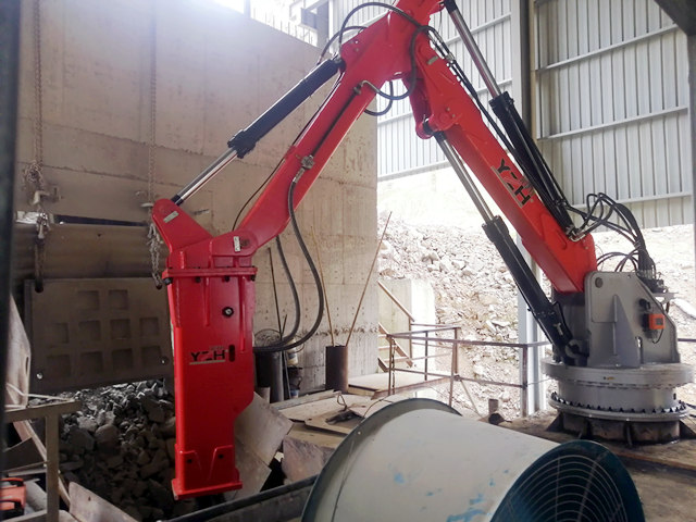 rock breaker boom system.jpg