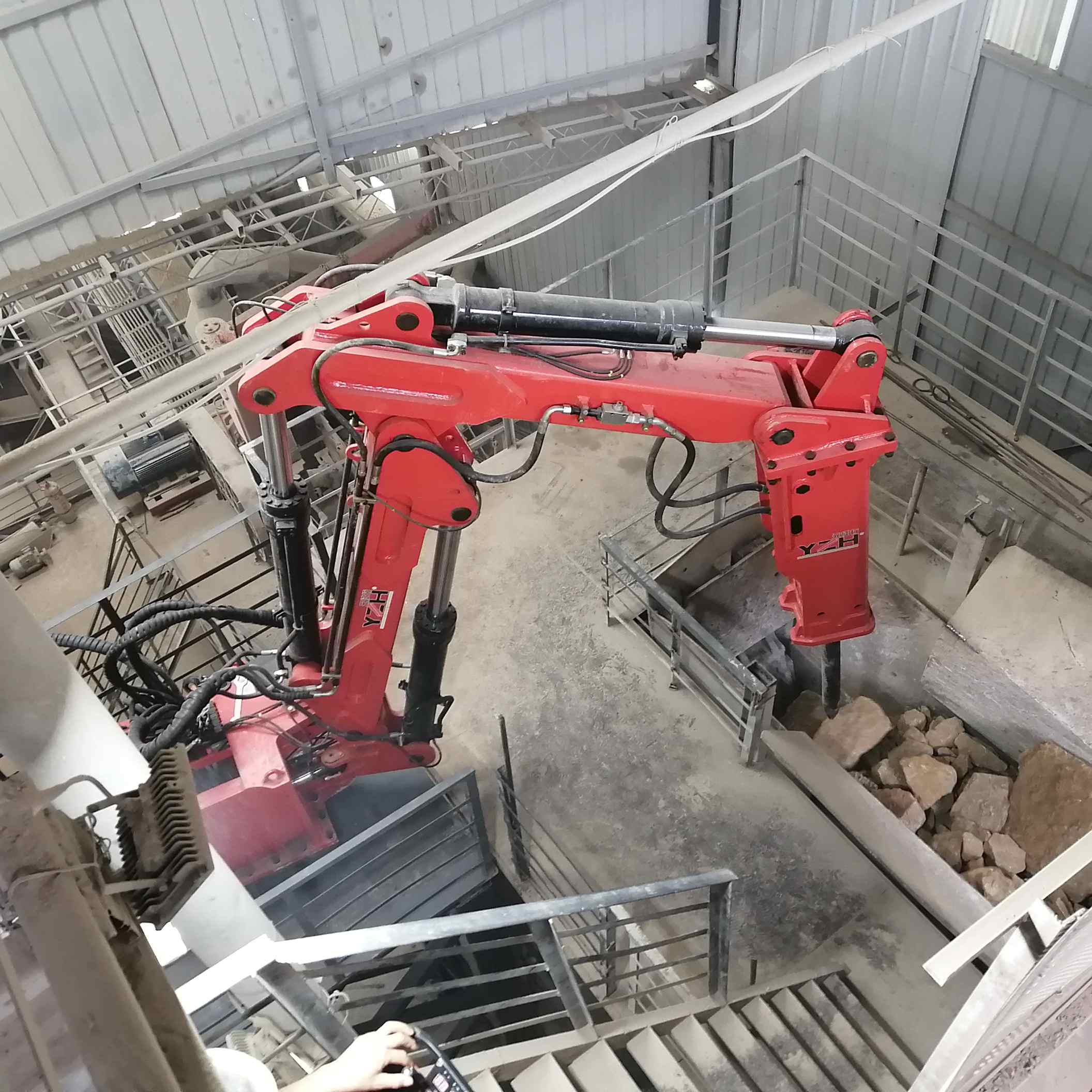 BC950 Fixed Rockbreaker Boom for Efficient Basalt Fragmentation in Indonesia