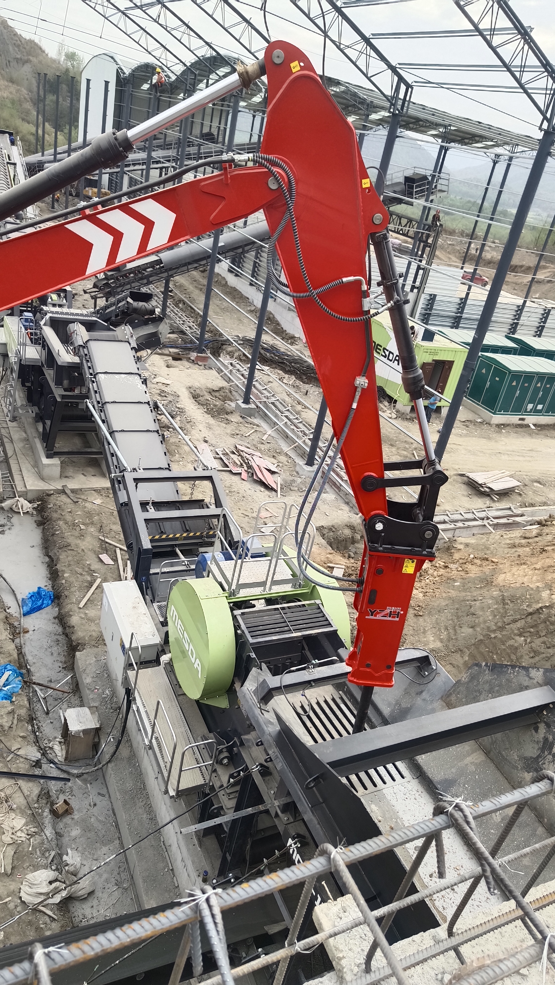 WHB810 Fixed Rockbreaker Boom for Bauxite Mining in Brazil